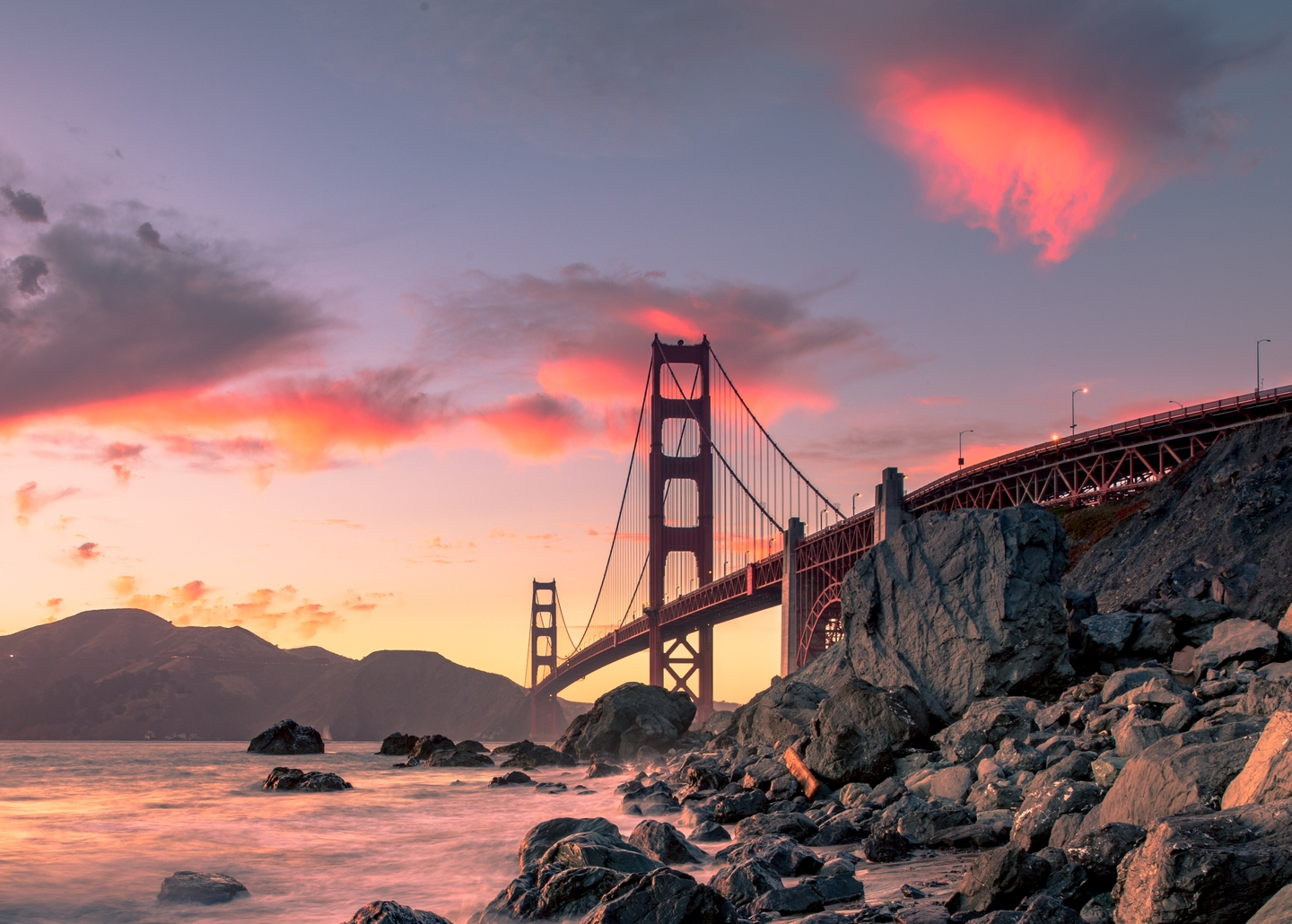 Golden Gate Bridge as one of iconic building in the U.S.