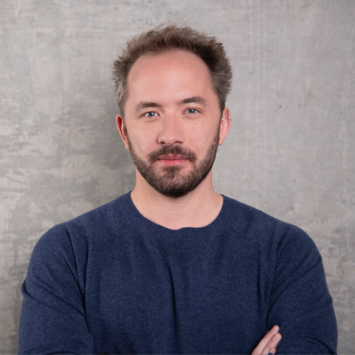 Drew Houston salah satu alumni MIT yang berpengaruh.